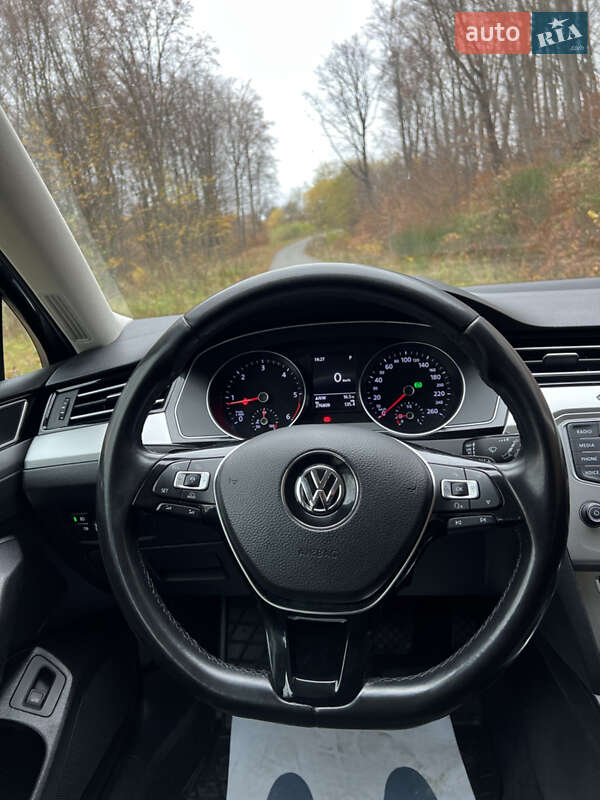 Універсал Volkswagen Passat 2016 в Болехові