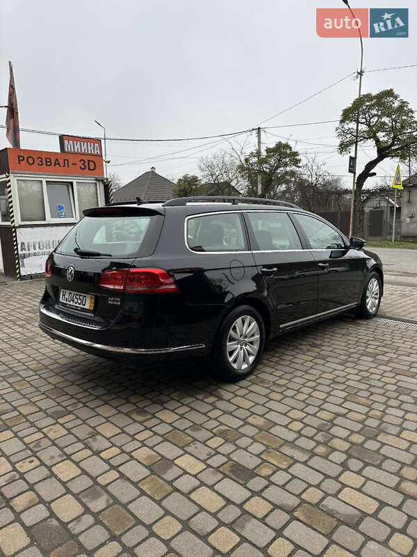 Универсал Volkswagen Passat 2013 в Сваляве