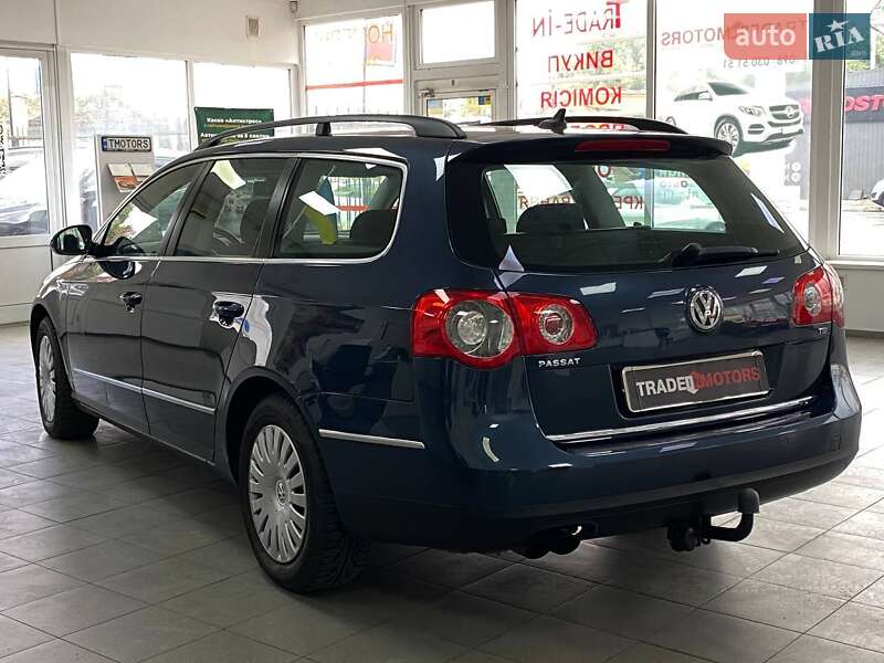 Универсал Volkswagen Passat 2008 в Киеве