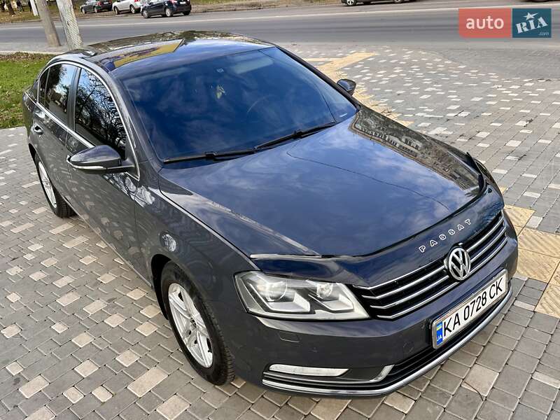 Седан Volkswagen Passat 2011 в Одесі