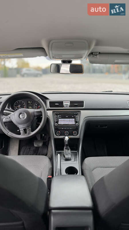 Седан Volkswagen Passat 2012 в Макарове