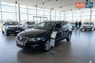 Универсал Volkswagen Passat 2006 в Глыбокой