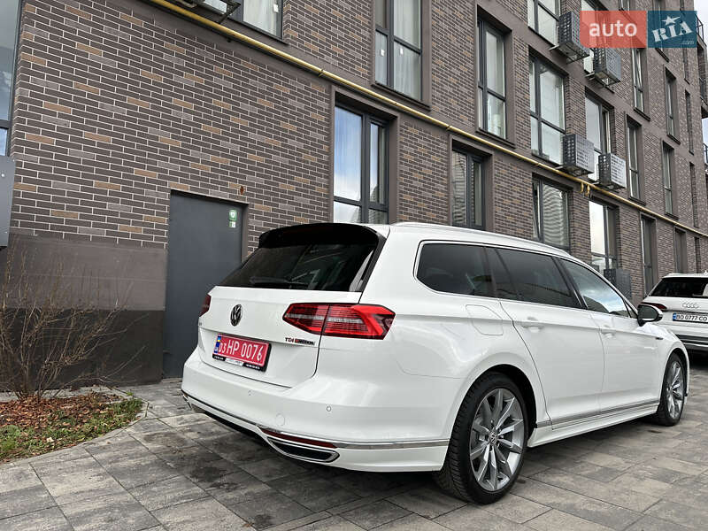 Універсал Volkswagen Passat 2017 в Львові