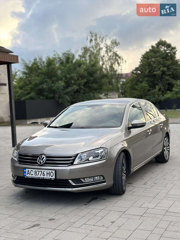 Седан Volkswagen Passat 2013 в Луцке фото 5 Седан Volkswagen Passat 2013 в Луцке