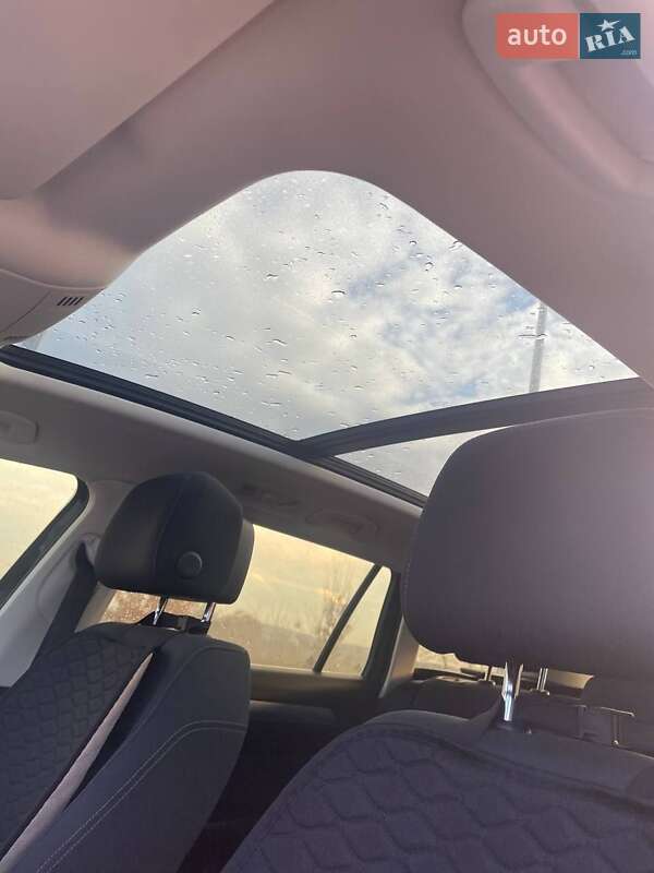 Универсал Volkswagen Passat 2018 в Львове фото 7 Универсал Volkswagen Passat 2018 в Львове