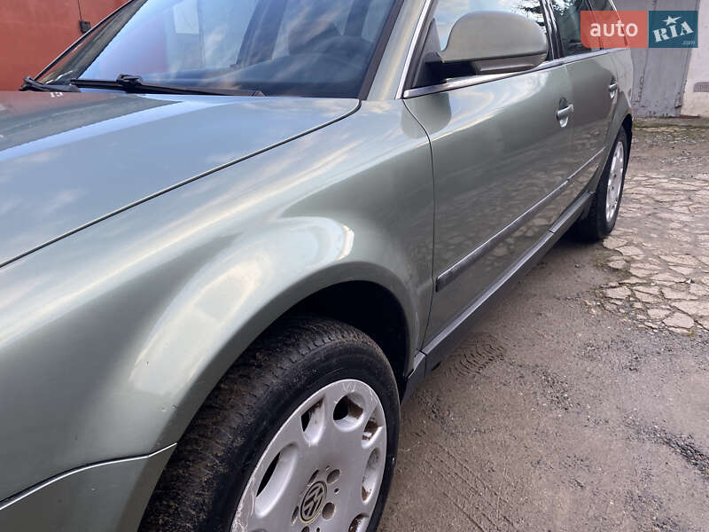 Универсал Volkswagen Passat 2003 в Хмельницком