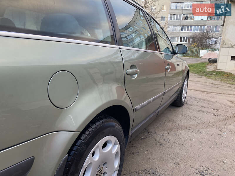 Универсал Volkswagen Passat 2003 в Хмельницком