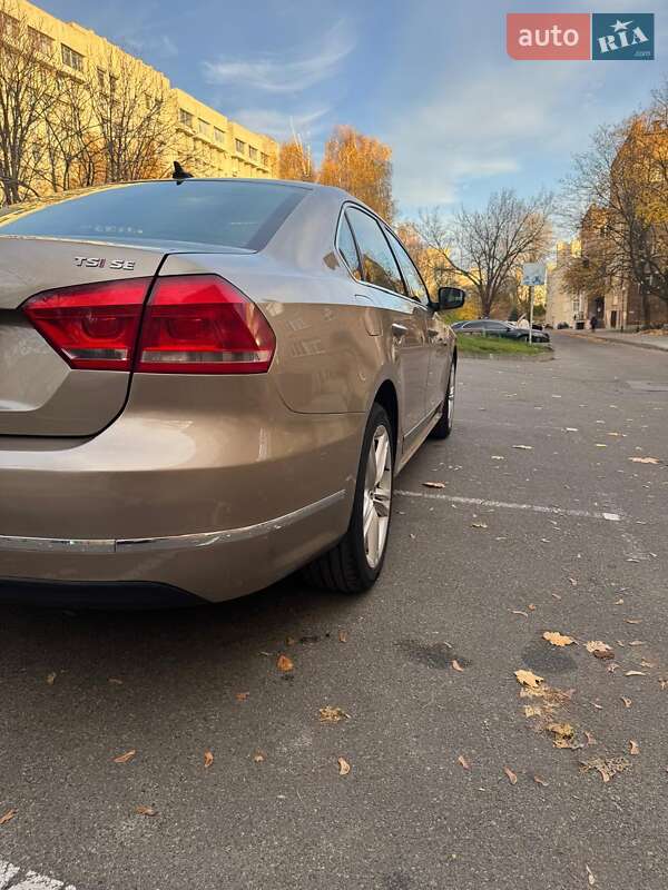 Седан Volkswagen Passat 2014 в Киеве