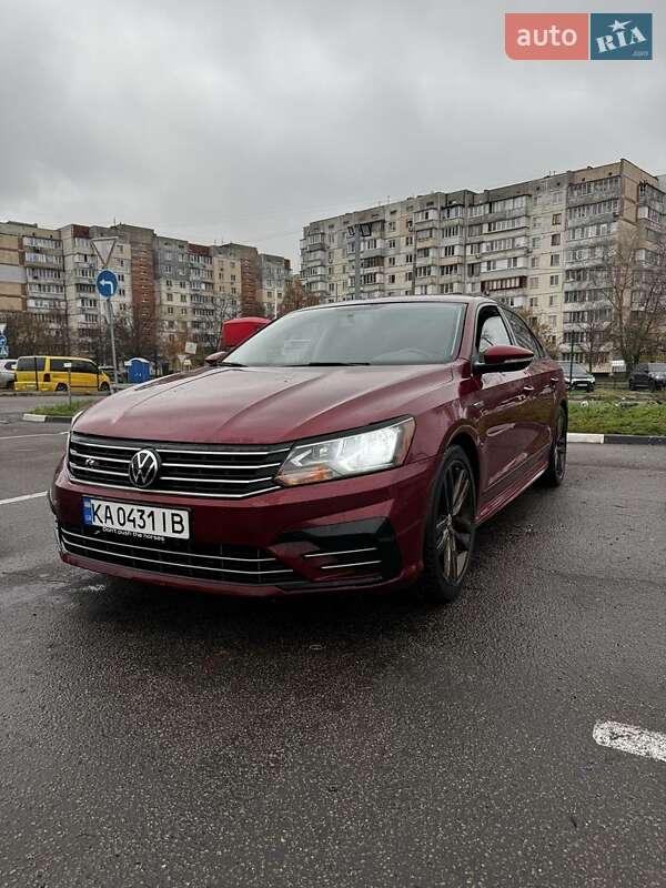 Седан Volkswagen Passat 2017 в Киеве