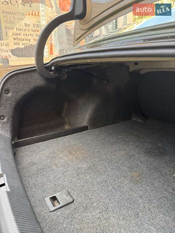 Седан Volkswagen Passat 2014 в Киеве