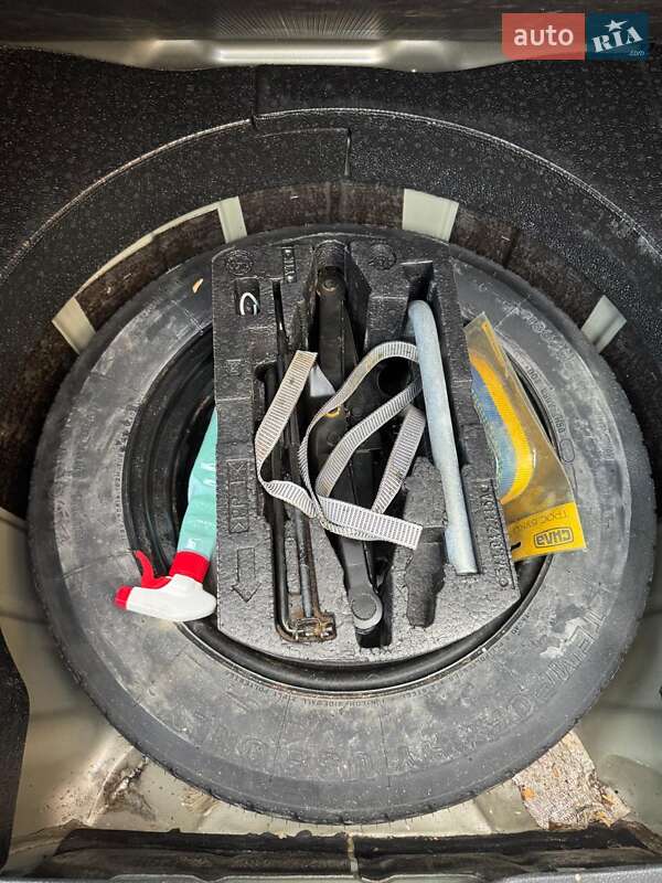 Седан Volkswagen Passat 2014 в Киеве