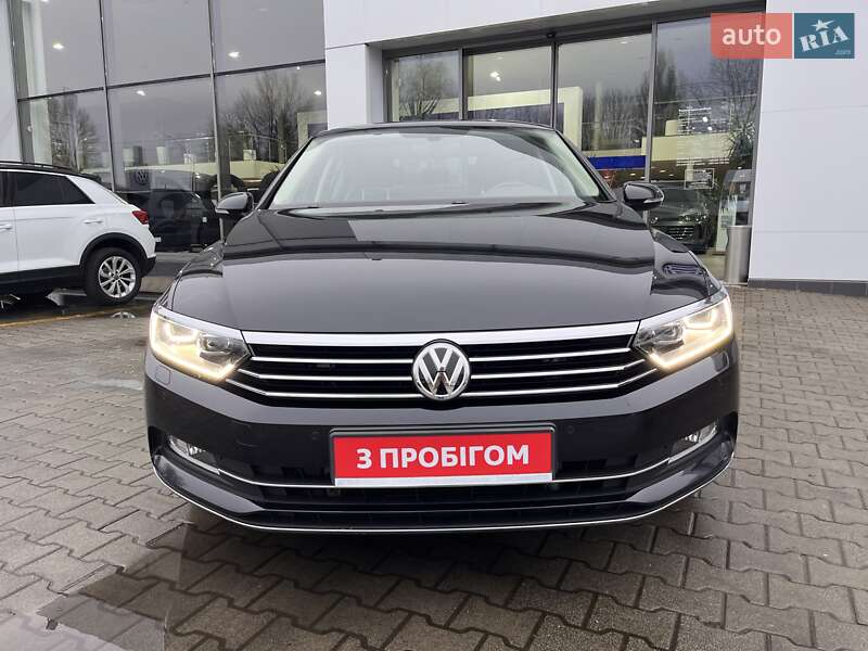 Седан Volkswagen Passat 2018 в Житомире