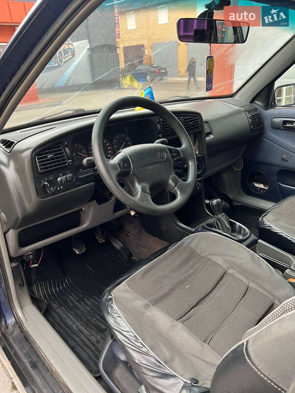 Седан Volkswagen Passat 1996 в Сумах