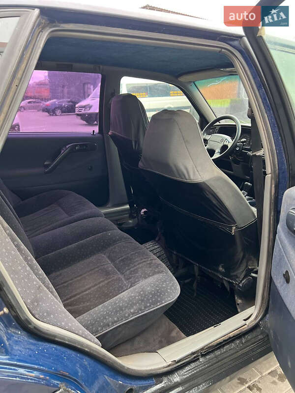 Седан Volkswagen Passat 1996 в Сумах