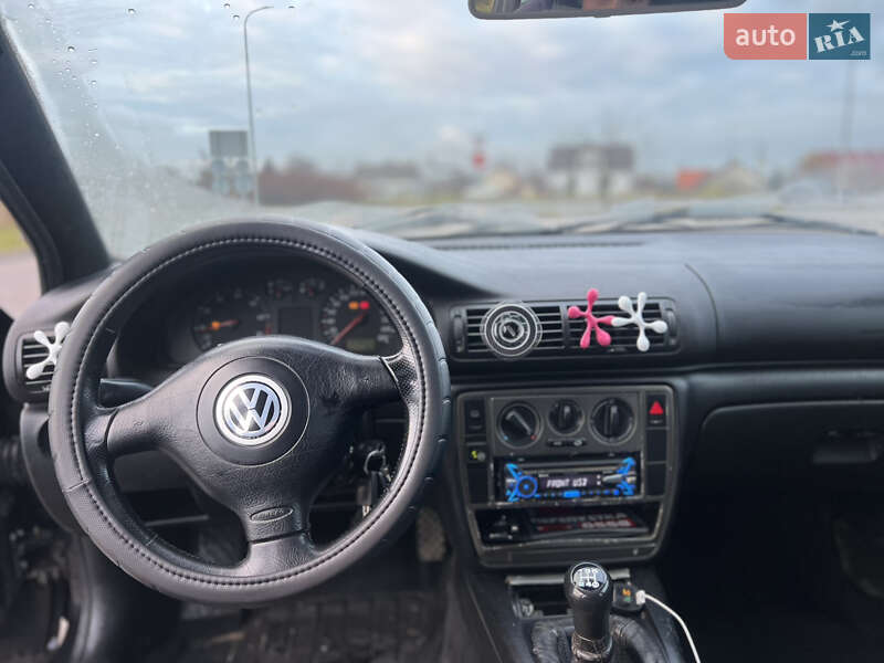 Универсал Volkswagen Passat 1997 в Городке