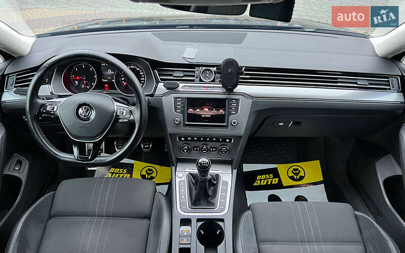 Универсал Volkswagen Passat 2015 в Львове