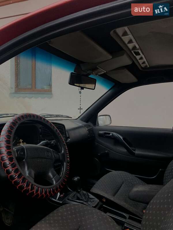 Універсал Volkswagen Passat 1994 в Івано-Франківську