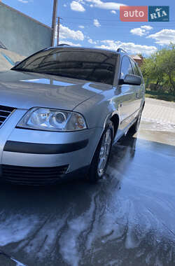 Універсал Volkswagen Passat 2003 в Львові