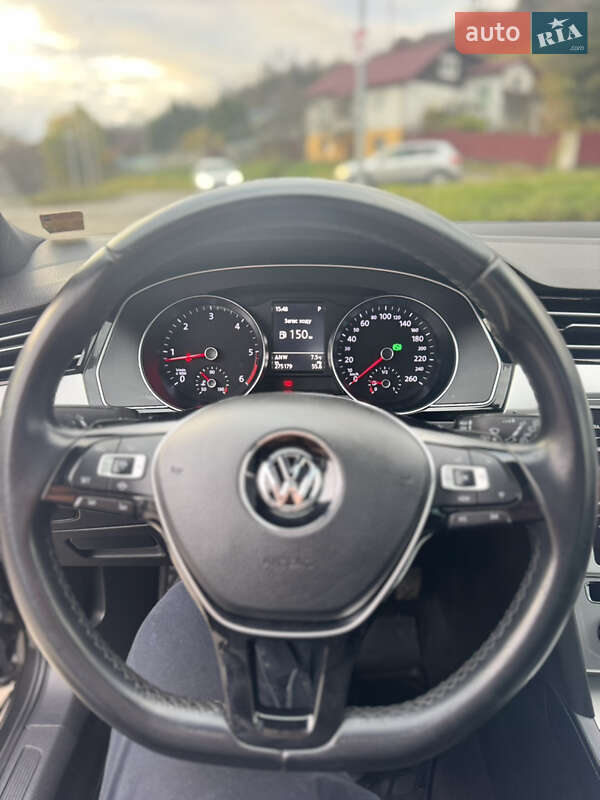 Универсал Volkswagen Passat 2019 в Николаеве фото 28 Универсал Volkswagen Passat 2019 в Николаеве