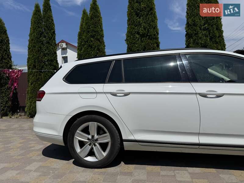 Универсал Volkswagen Passat 2017 в Львове