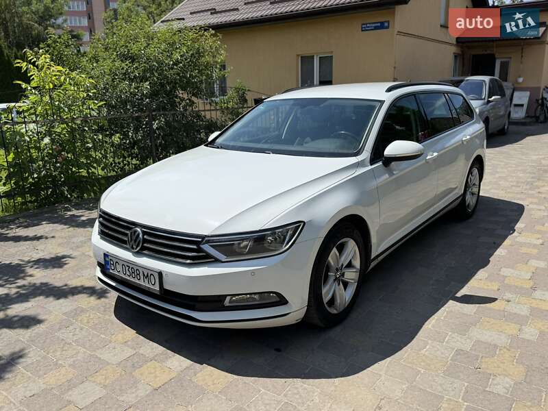 Универсал Volkswagen Passat 2017 в Львове