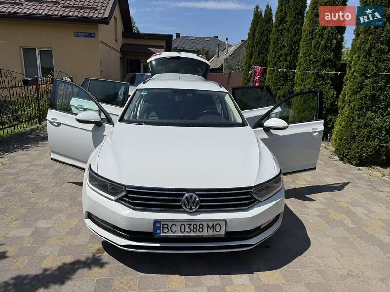 Универсал Volkswagen Passat 2017 в Львове