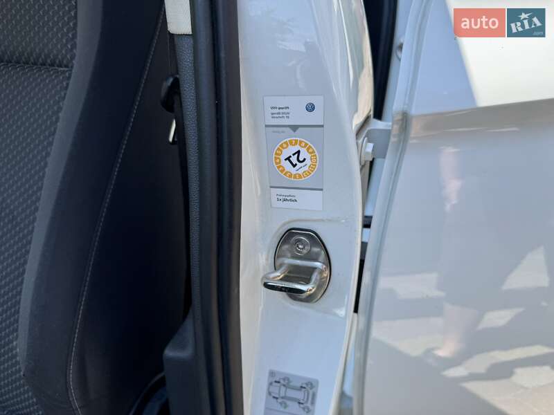 Универсал Volkswagen Passat 2017 в Львове