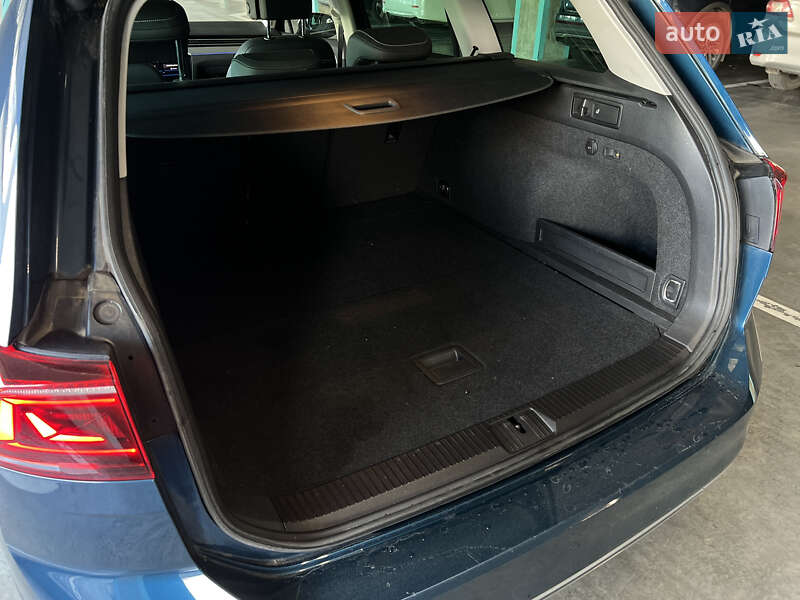 Универсал Volkswagen Passat 2020 в Львове фото 28 Универсал Volkswagen Passat 2020 в Львове