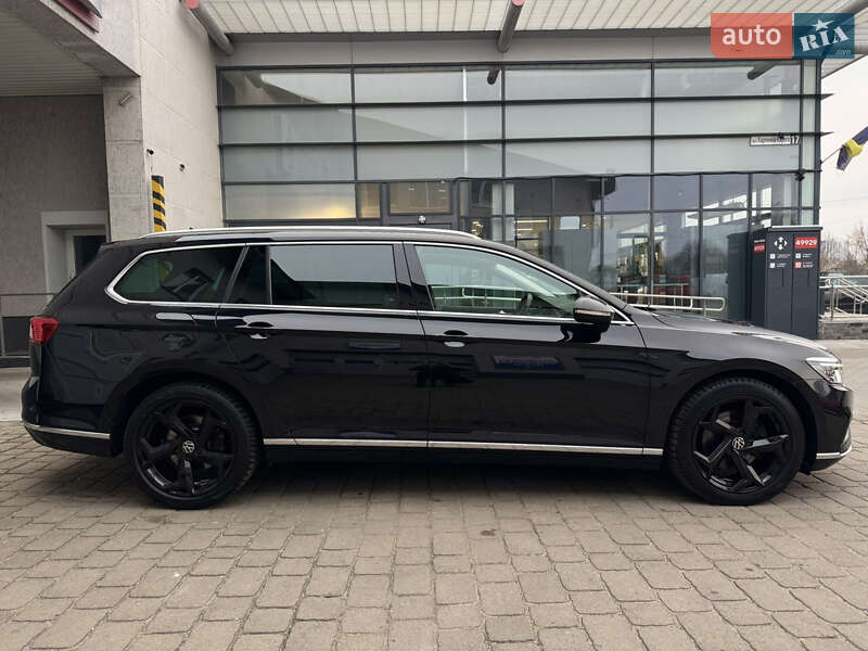 Универсал Volkswagen Passat 2020 в Луцке