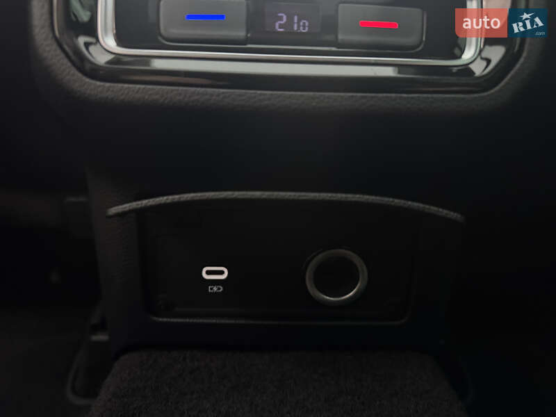 Универсал Volkswagen Passat 2020 в Луцке