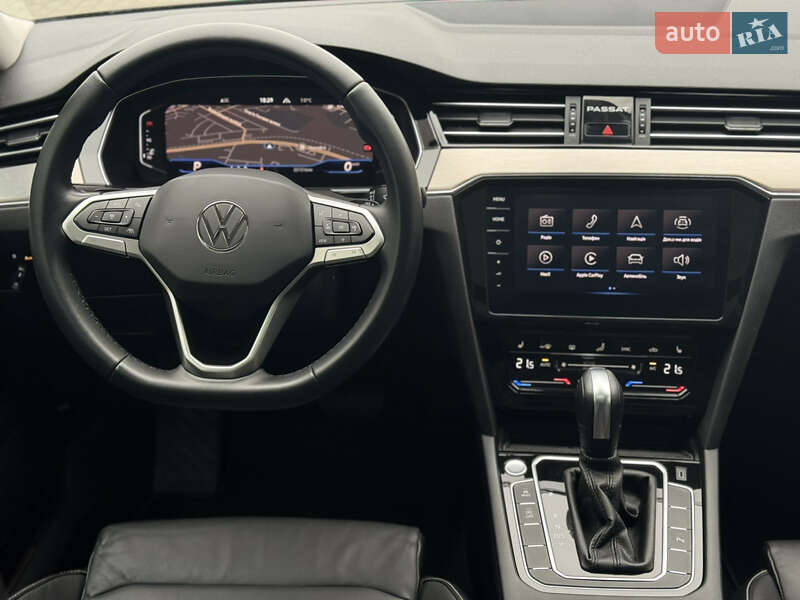 Универсал Volkswagen Passat 2020 в Луцке