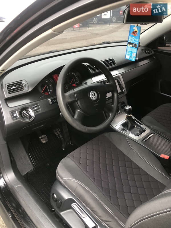 Універсал Volkswagen Passat 2005 в Тернополі