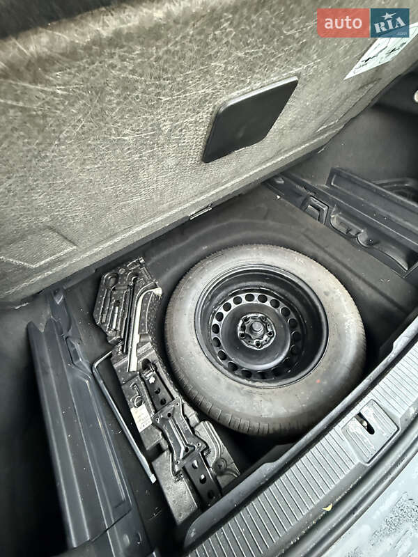 Универсал Volkswagen Passat 2015 в Сумах фото 27 Универсал Volkswagen Passat 2015 в Сумах