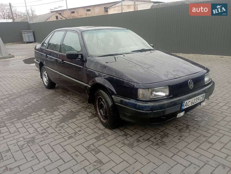 Седан Volkswagen Passat 1989 в Сарнах фото 3 Седан Volkswagen Passat 1989 в Сарнах