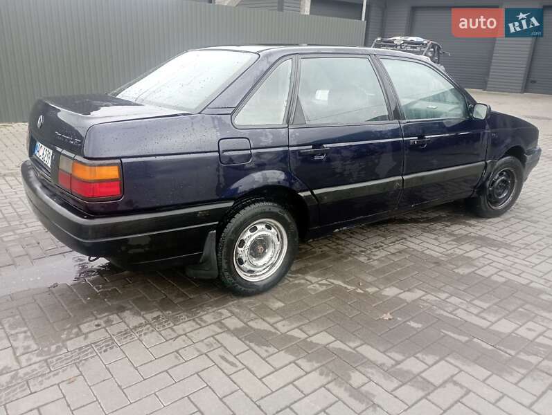 Седан Volkswagen Passat 1989 в Сарнах фото 5 Седан Volkswagen Passat 1989 в Сарнах