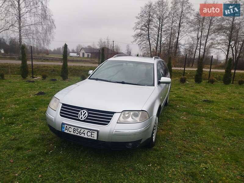 Универсал Volkswagen Passat 2003 в Старой Выжевке