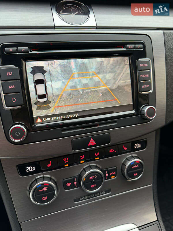 Седан Volkswagen Passat 2013 в Киеве