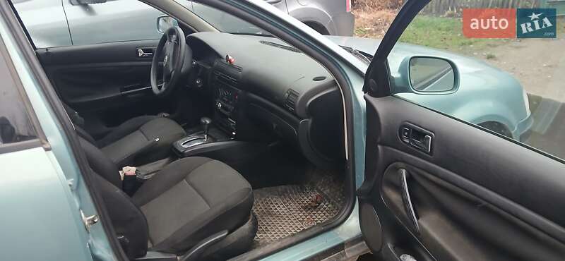 Седан Volkswagen Passat 2000 в Ракитном