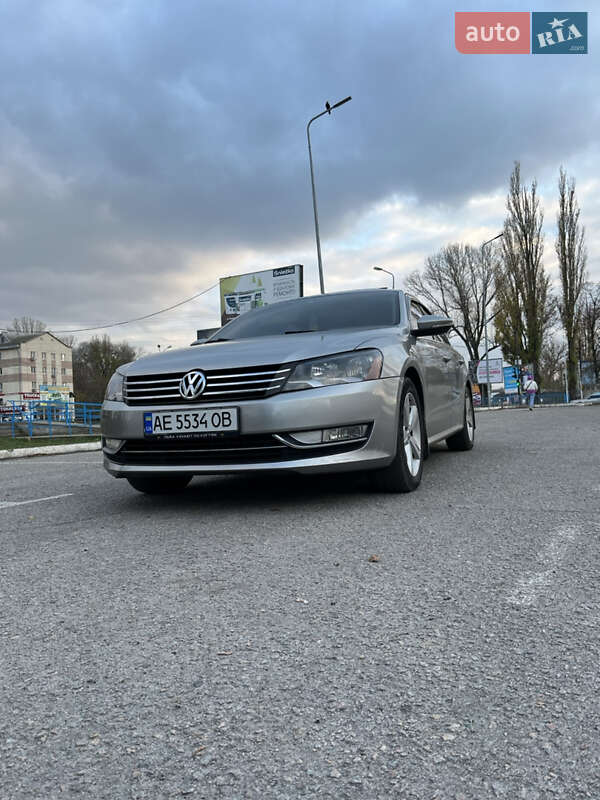 Седан Volkswagen Passat 2012 в Никополе фото Седан Volkswagen Passat 2012 в Никополе