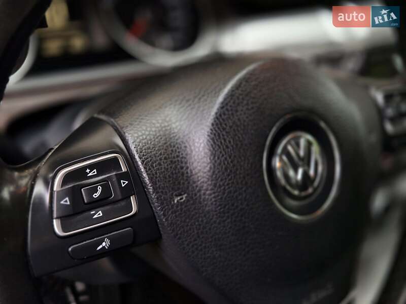 Универсал Volkswagen Passat 2013 в Запорожье