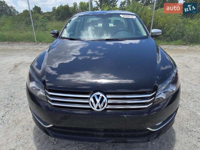Седан Volkswagen Passat 2015 в Измаиле