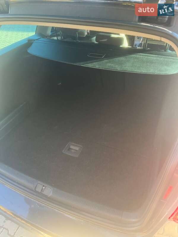 Универсал Volkswagen Passat 2010 в Тернополе