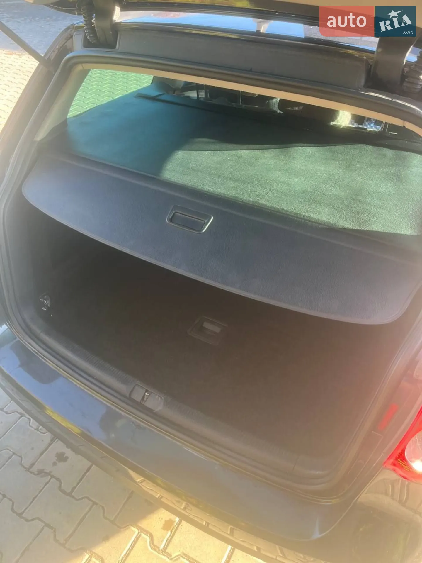 2010 Volkswagen Passat - мініатюра 25