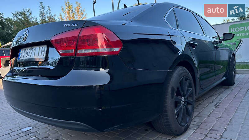 Седан Volkswagen Passat 2012 в Ивано-Франковске