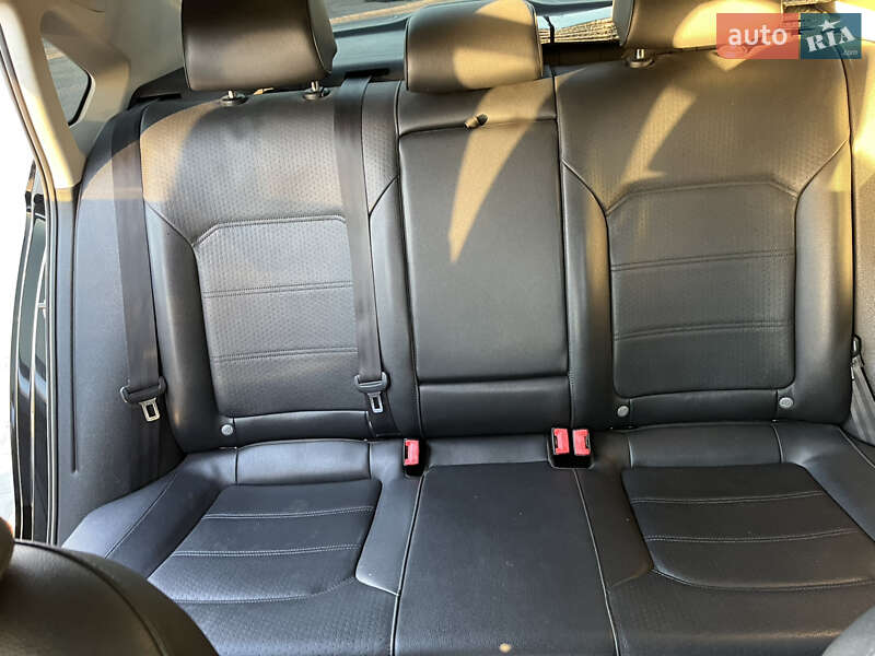 Седан Volkswagen Passat 2013 в Николаеве