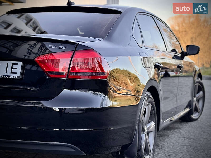 Седан Volkswagen Passat 2012 в Львове