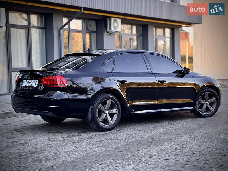 Седан Volkswagen Passat 2012 в Львове