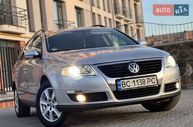 Універсал Volkswagen Passat 2008 в Самборі