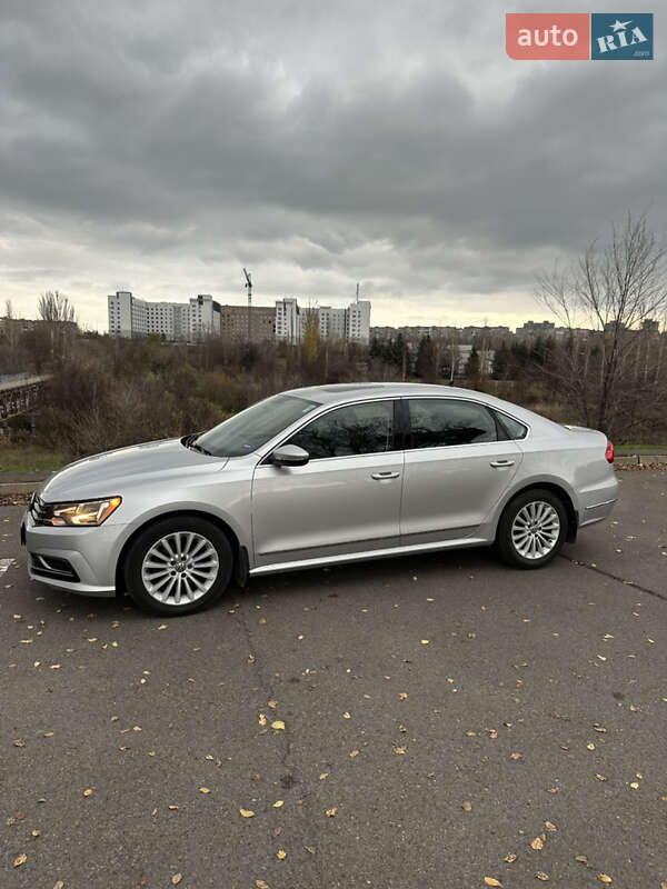 Седан Volkswagen Passat 2016 в Кривом Роге фото 5 Седан Volkswagen Passat 2016 в Кривом Роге