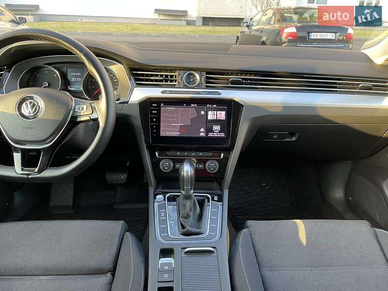 Универсал Volkswagen Passat 2017 в Виннице